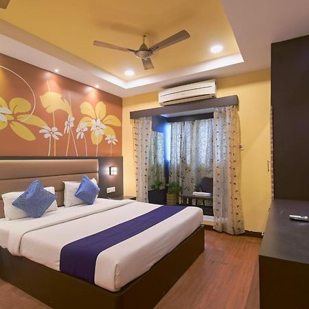 Hotel Jingle Inn Kalküta Dış mekan fotoğraf