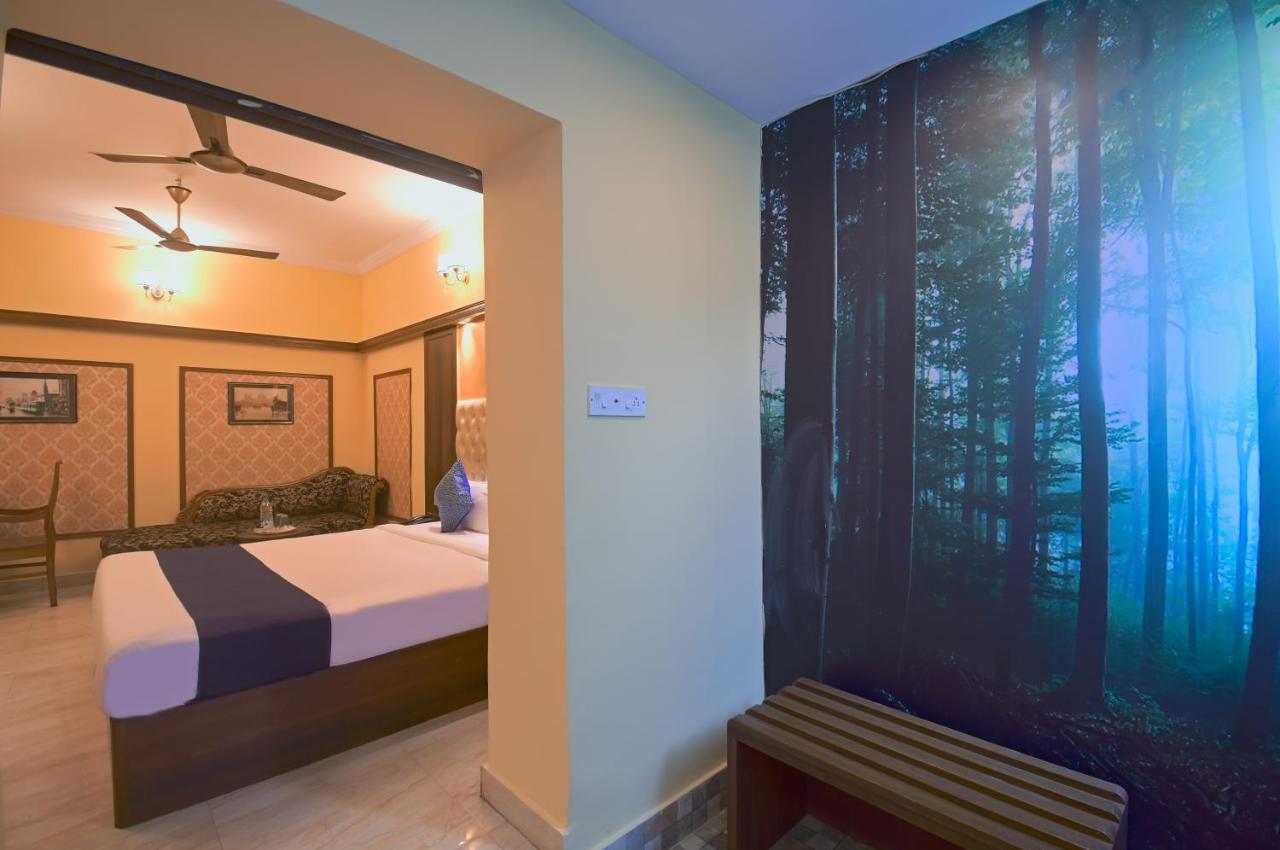 Hotel Jingle Inn Kalküta Dış mekan fotoğraf