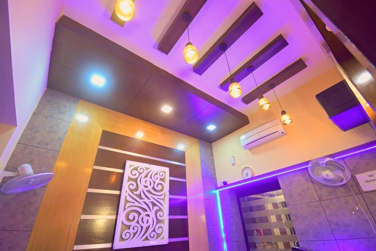 Hotel Jingle Inn Kalküta Dış mekan fotoğraf