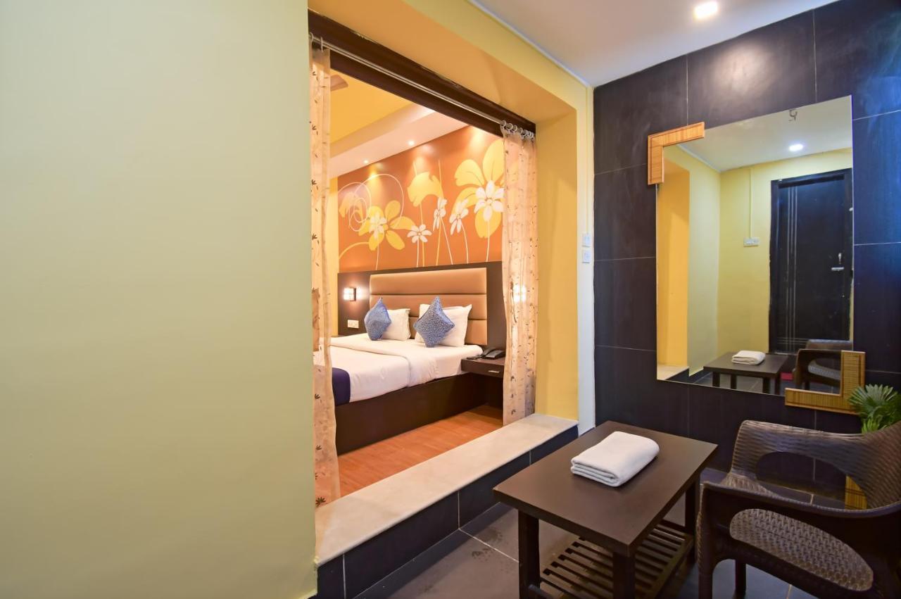 Hotel Jingle Inn Kalküta Dış mekan fotoğraf