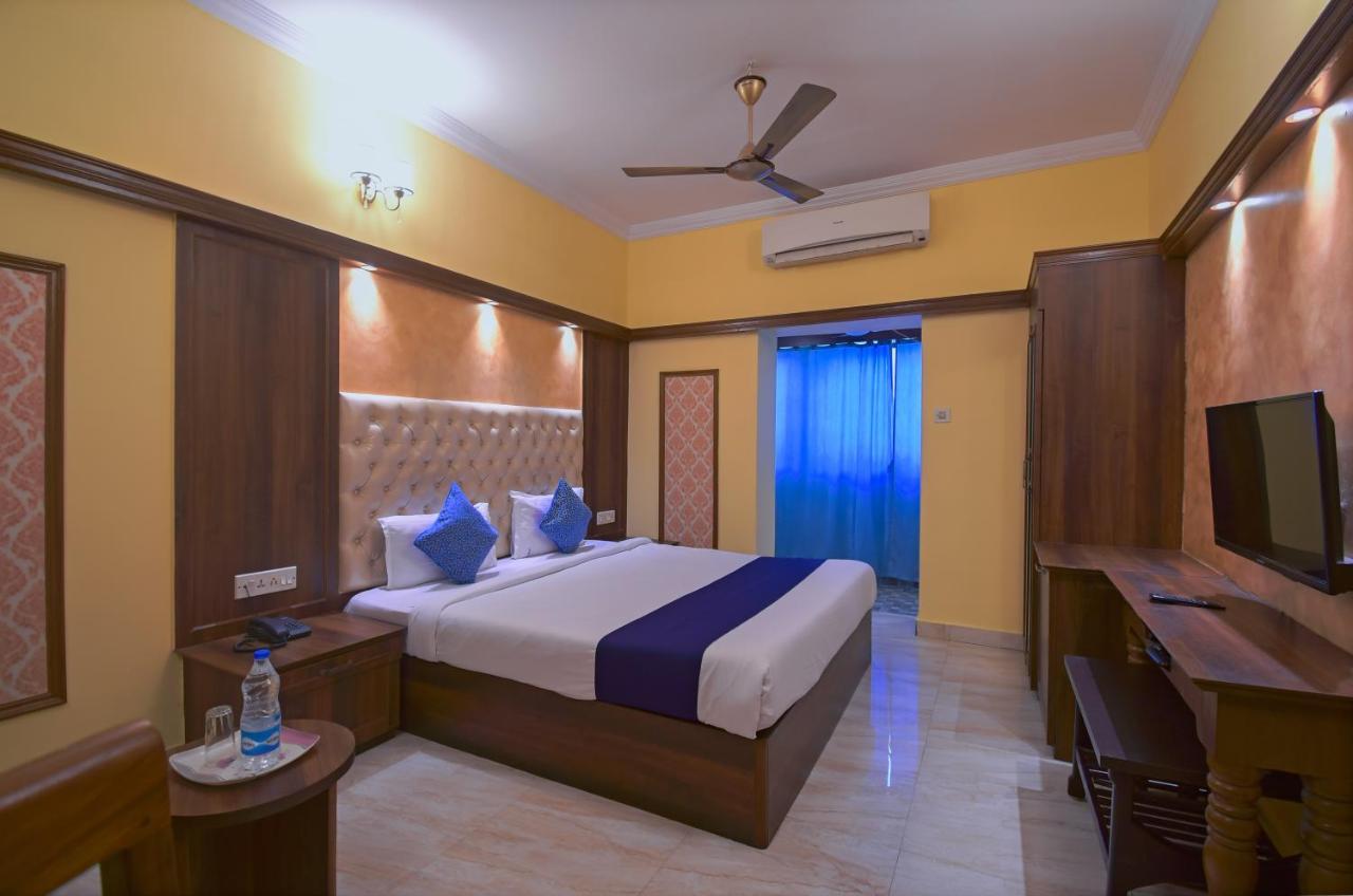 Hotel Jingle Inn Kalküta Dış mekan fotoğraf