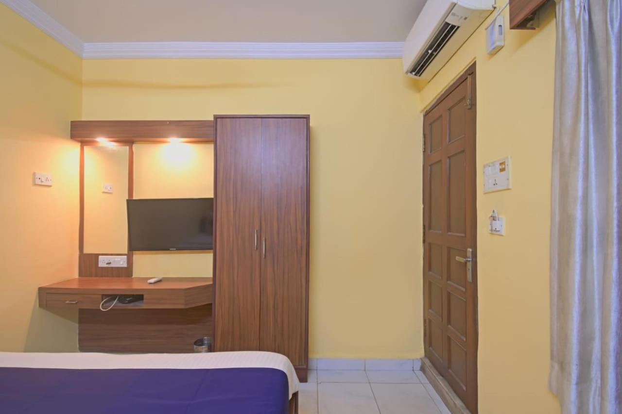 Hotel Jingle Inn Kalküta Dış mekan fotoğraf